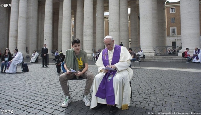 Papa Francisco propõe 3 aspectos para um bom sacerdote confessor