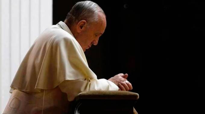 Papa Francisco reza por vítimas de atentado terrorista em Barcelona