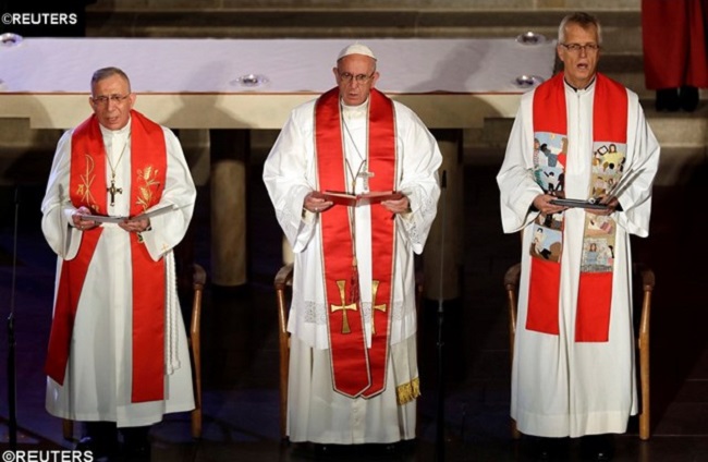 Testemunho dos mártires impõe seguir adiante no ecumenismo, diz Papa