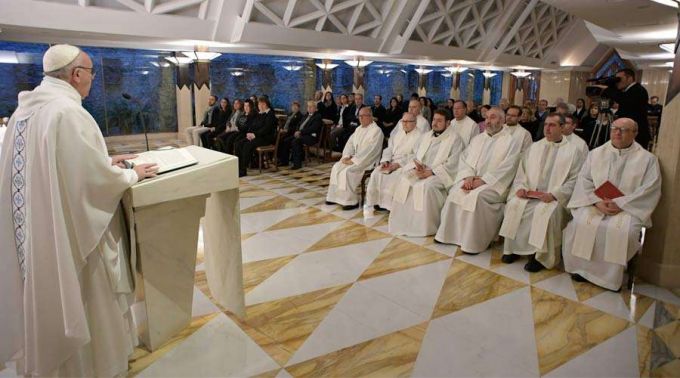Papa Francisco critica duramente colonizações ideológicas: são uma blasfêmia