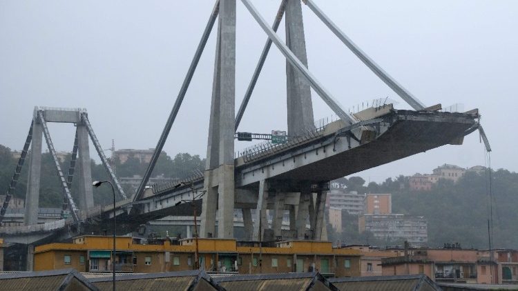 Desaba ponte na cidade de Gênova. A diocese em oração